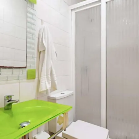 Beautiful 2 Bedroom Apartment In Stunning Lisboa Апартаменты Лиссабон