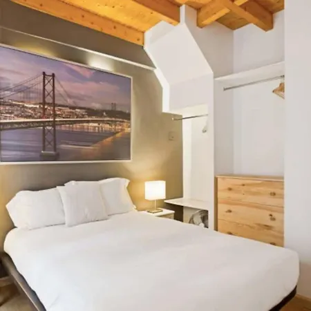 Апартаменты Beautiful 2 Bedroom Apartment In Stunning Lisboa